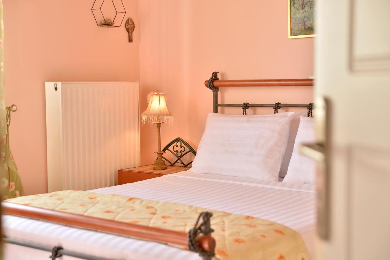 Domelia'S Luxury Apartments Near Airport & Beach Artemida  Bagian luar foto