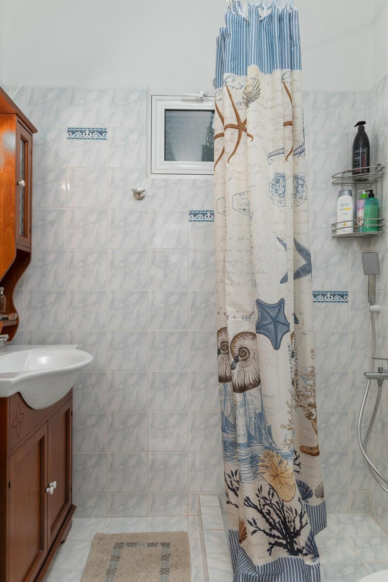 Domelia'S Luxury Apartments Near Airport & Beach Artemida  Bagian luar foto